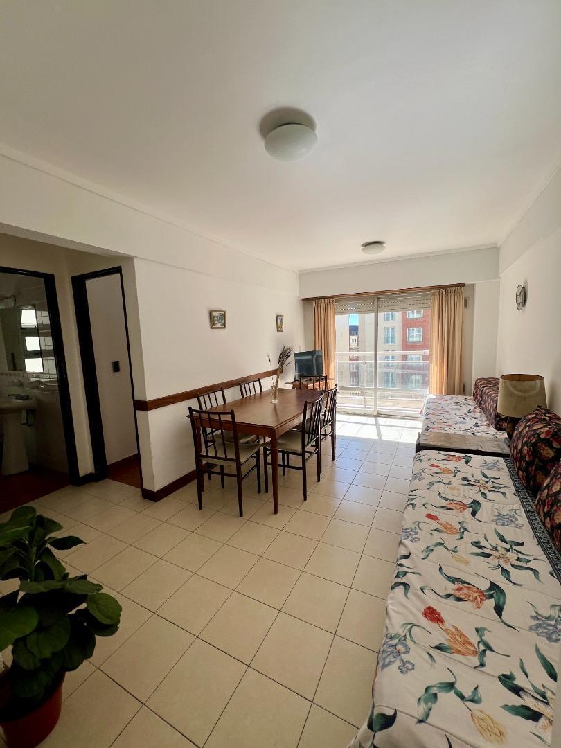 Foto de VENTA DEPARTAMENTO 2 AMBIENTES A LA CALLE, imagen 2