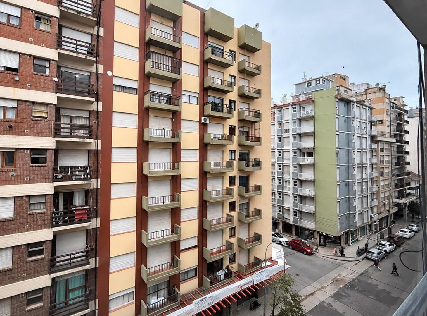 Foto de VENTA | DEPARTAMENTO MONOAMBIENTE AL FRENTE | ZONA ALDREY, imagen 5