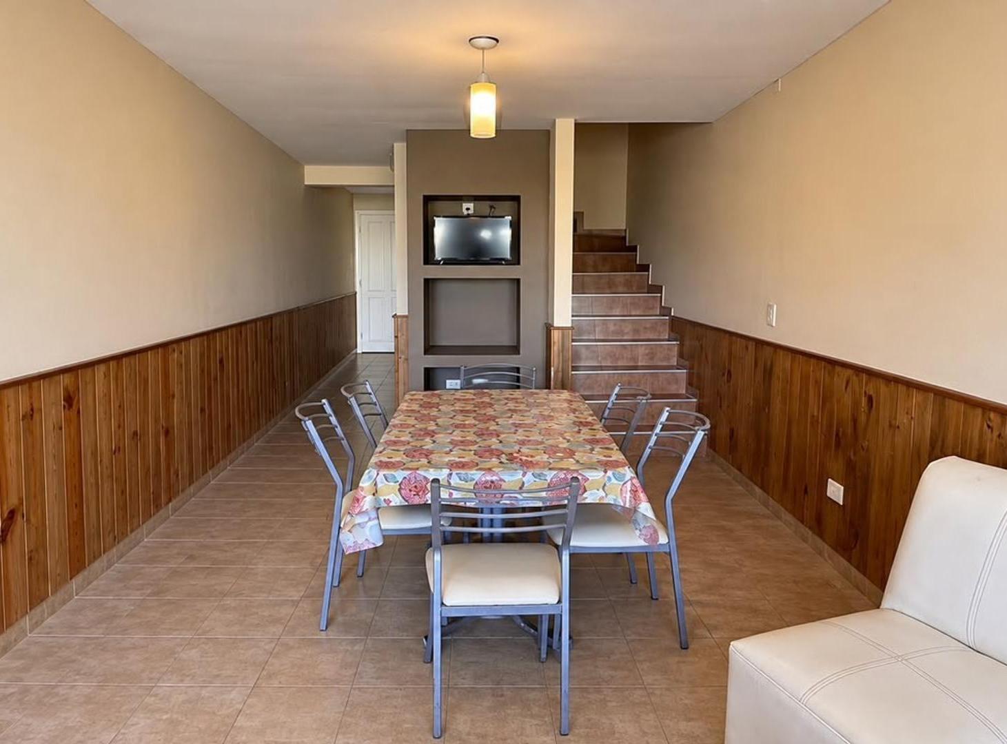 Foto de VENTA COMPLEJO DE TRIPLEX A 2 CUADRAS DEL MAR - SANTA CLARA, imagen 2