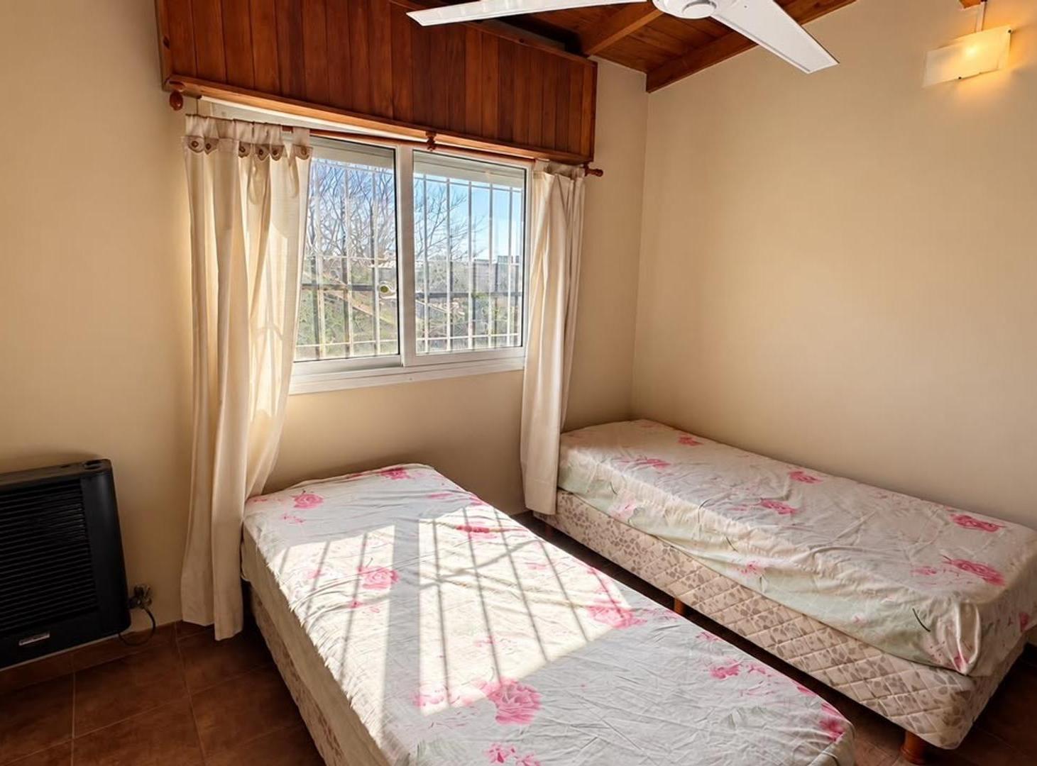 Foto de VENTA COMPLEJO DE TRIPLEX A 2 CUADRAS DEL MAR - SANTA CLARA, imagen 3
