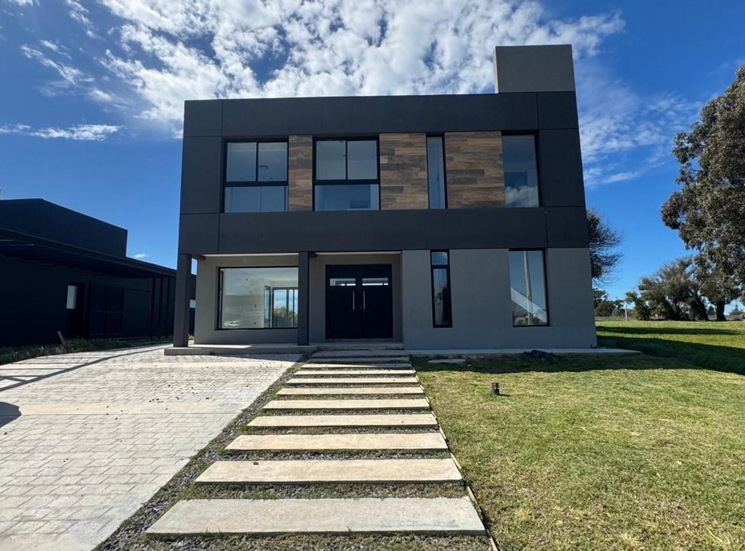 Foto de CASA 4 AMBIENTES - COUNTRY COSTA DEL SOL | MAR CHIQUITA, imagen 1