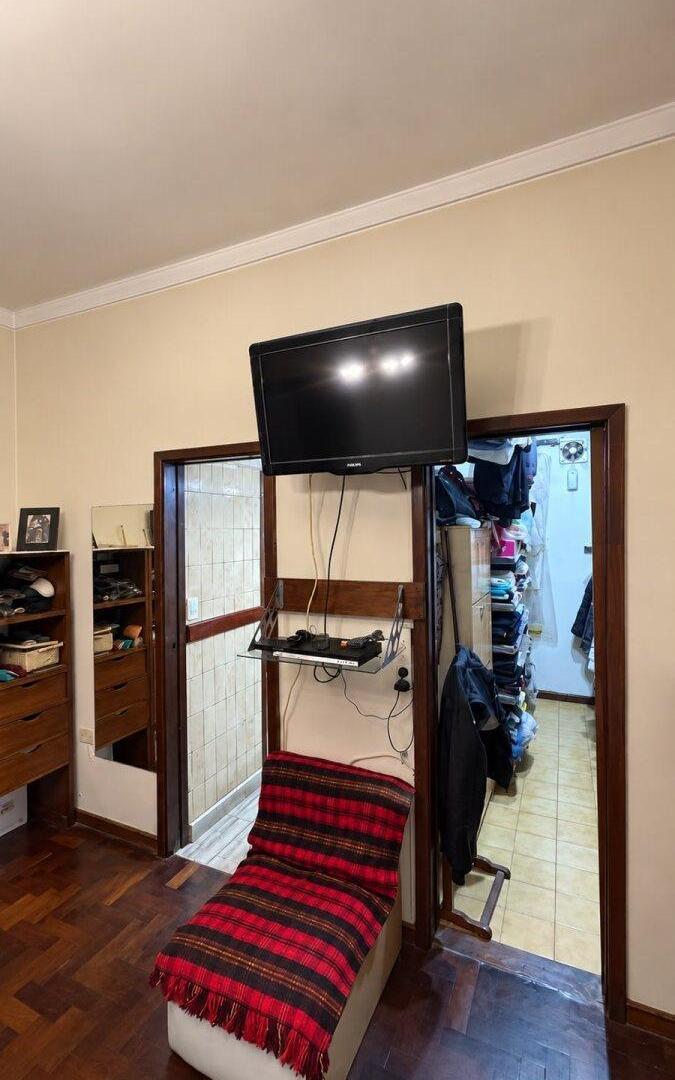 Foto de CASA 4 AMB SOBRE AVENIDA LIBERTAD - IDEAL DESARROLO, imagen 3