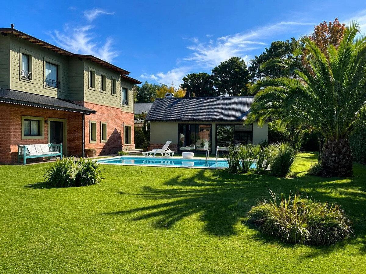 Foto de Venta Doble Chalet En Rumenco, imagen 1