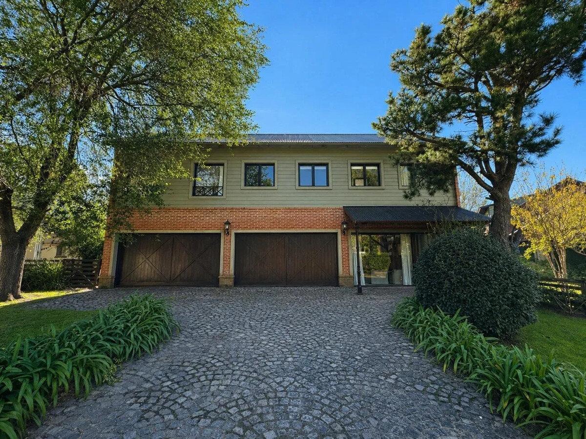 Foto de Venta Chalet Con Pileta En Rumenco, imagen 1