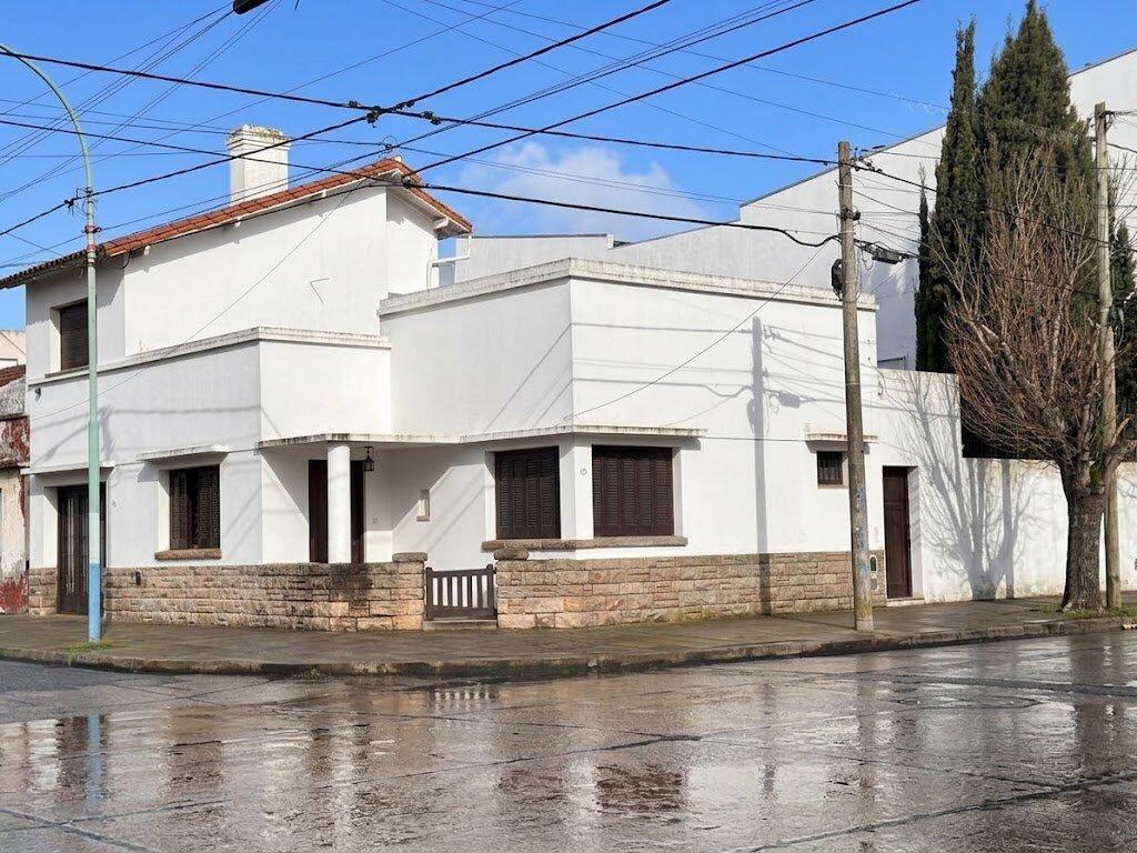Foto de CASA 3 AMBIENTES CON JARDIN APTA CRÉDITO, imagen 1