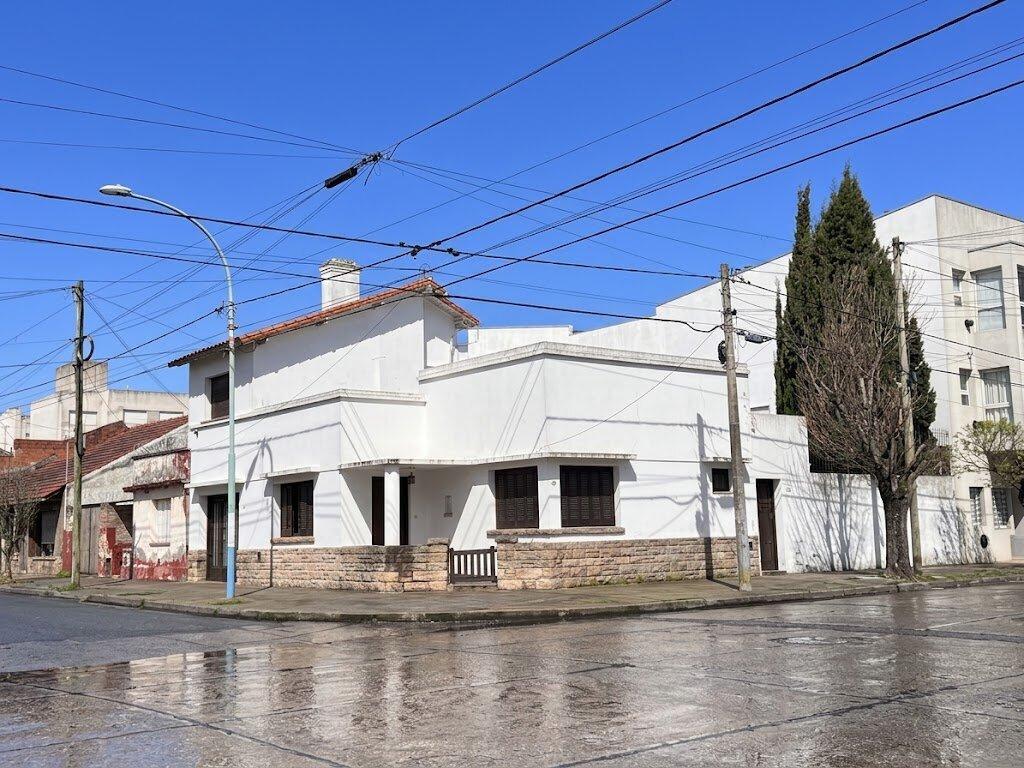 Foto de CASA 3 AMBIENTES CON JARDIN APTA CRÉDITO, imagen 2