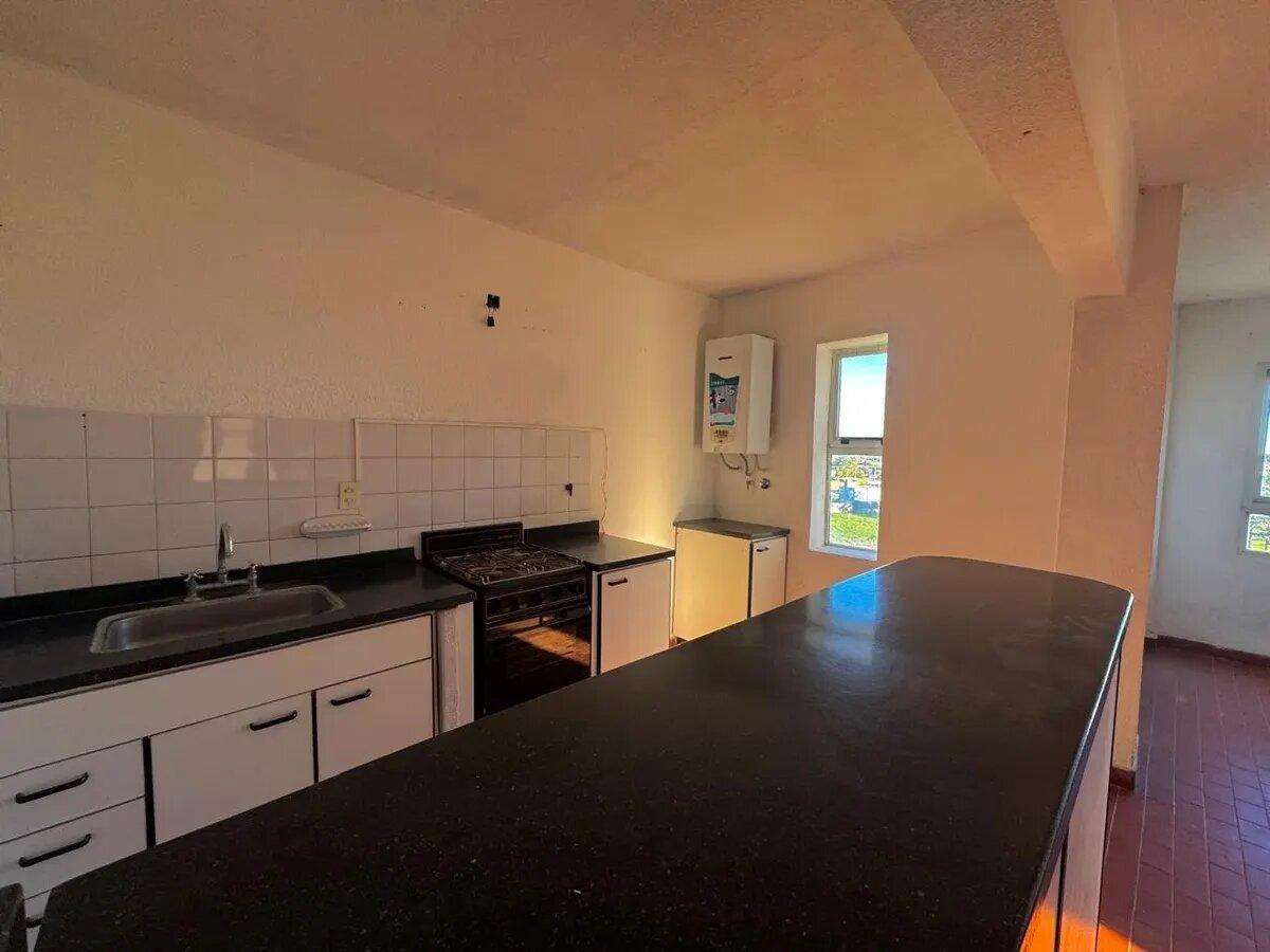 Foto de Departamento 4 Ambientes En Venta, imagen 5