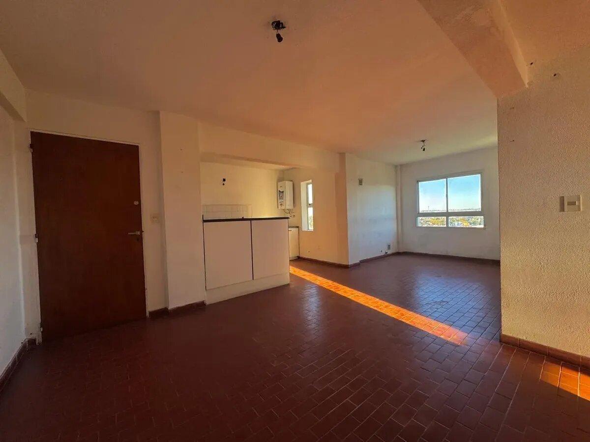 Foto de Departamento 4 Ambientes En Venta, imagen 1