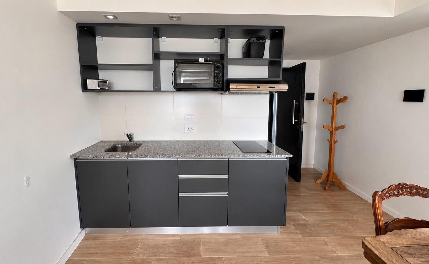 Foto de VENTA DEPARTAMENTO MONOAMBIENTE- ZONA CONSTITUCION, imagen 5