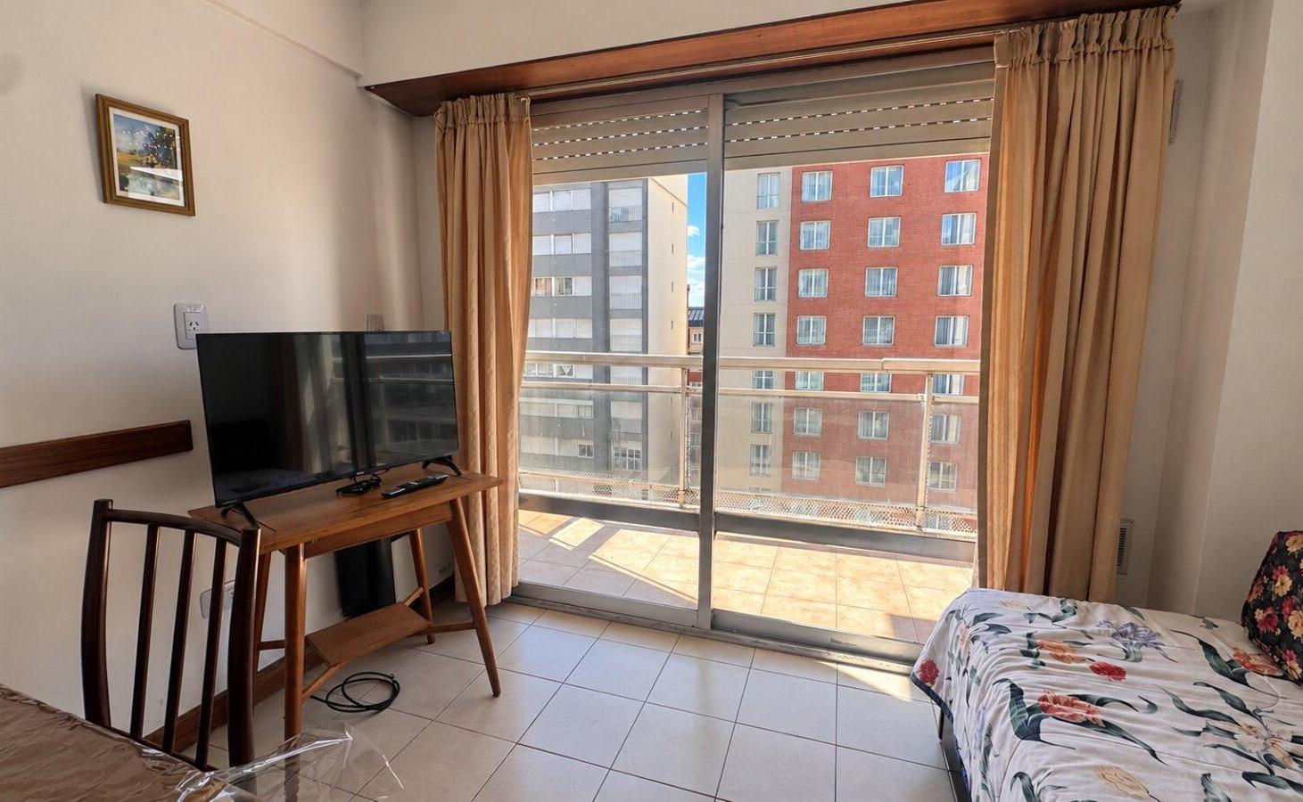 Foto de Venta Departamento 2 Ambientes A La Calle, imagen 3
