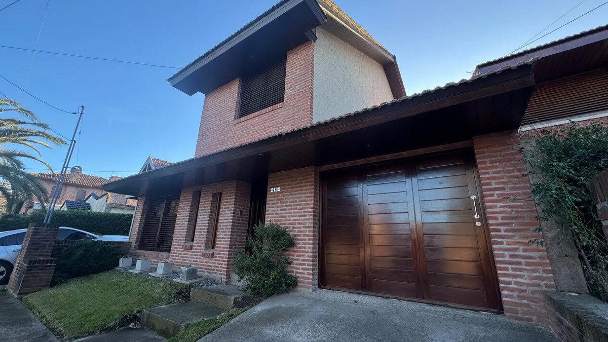 Foto de Casa 4 Ambientes Con Parque Apta Crédito, imagen 3