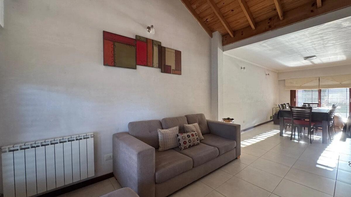 Foto de Casa 4 Ambientes Con Parque Apta Crédito, imagen 5