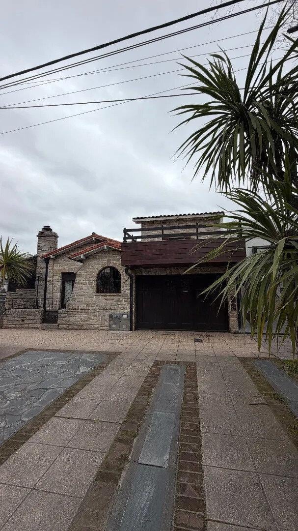 Foto de Casa 4 Amb Sobre Avenida Libertad, imagen 1