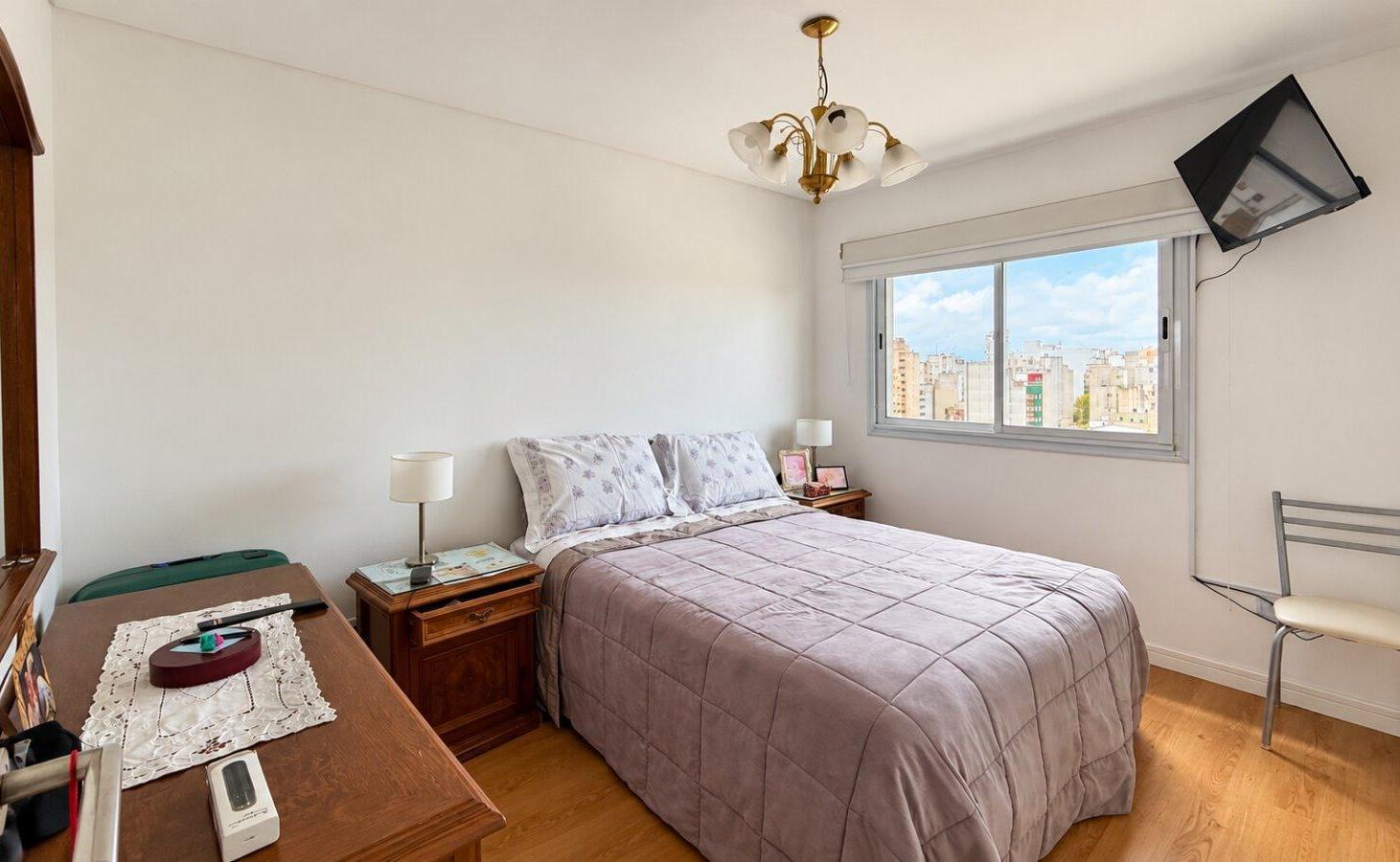Foto de VENTA | DEPARTAMENTO DE 2 AMBIENTES CON BALCÓN Y COCHERA | ZONA CENTRO, imagen 5