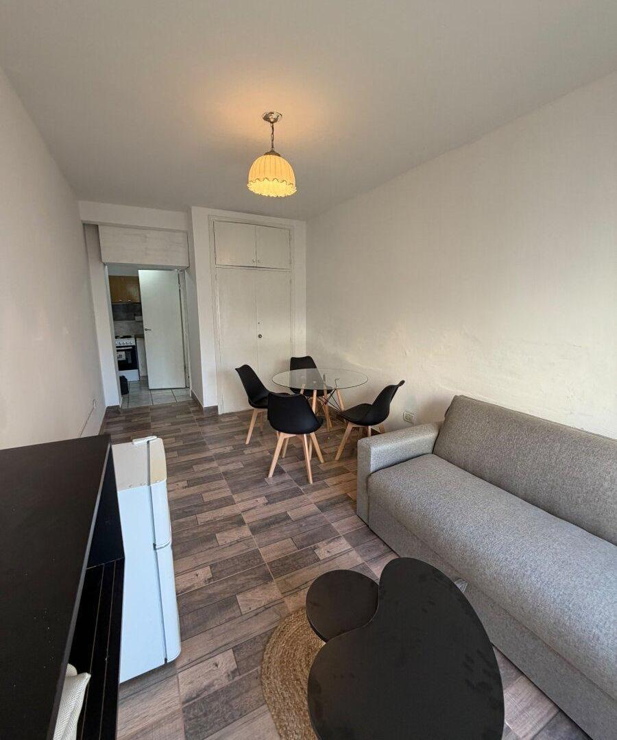 Foto de VENTA | MONOAMBIENTE PLAZA COLON, imagen 2
