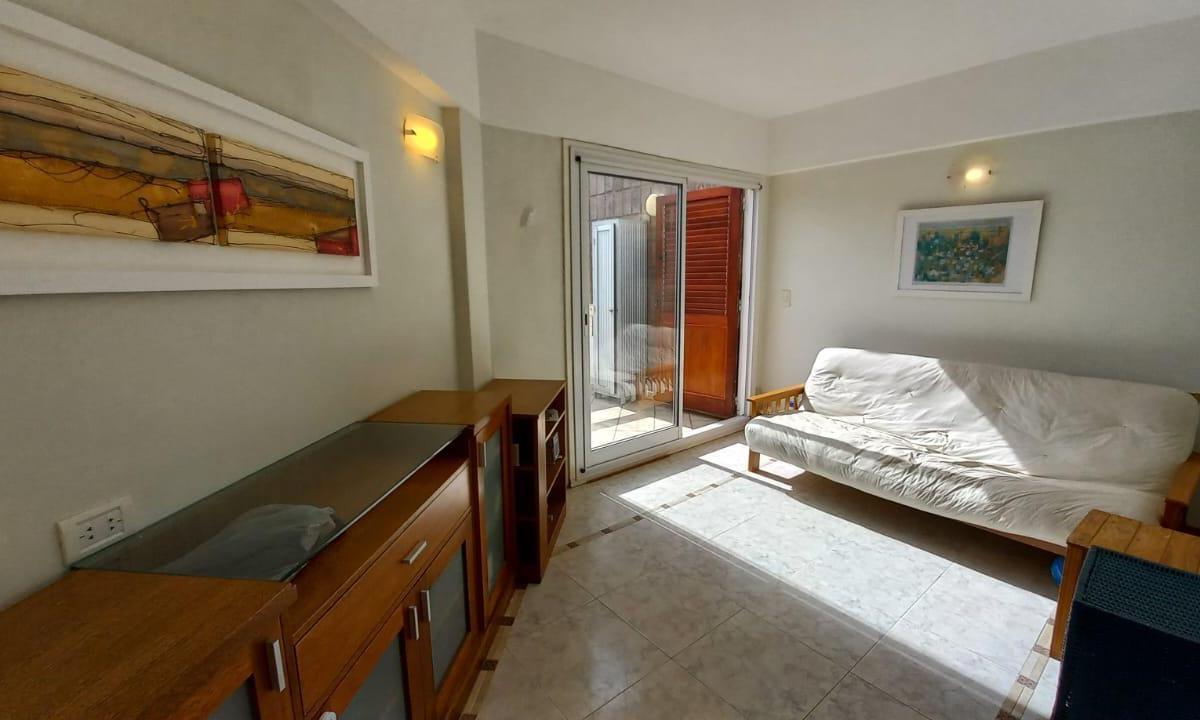 Departamento - Venta - Villa Gesell - 3 Ambientes - Cochera - Gas Natural 2