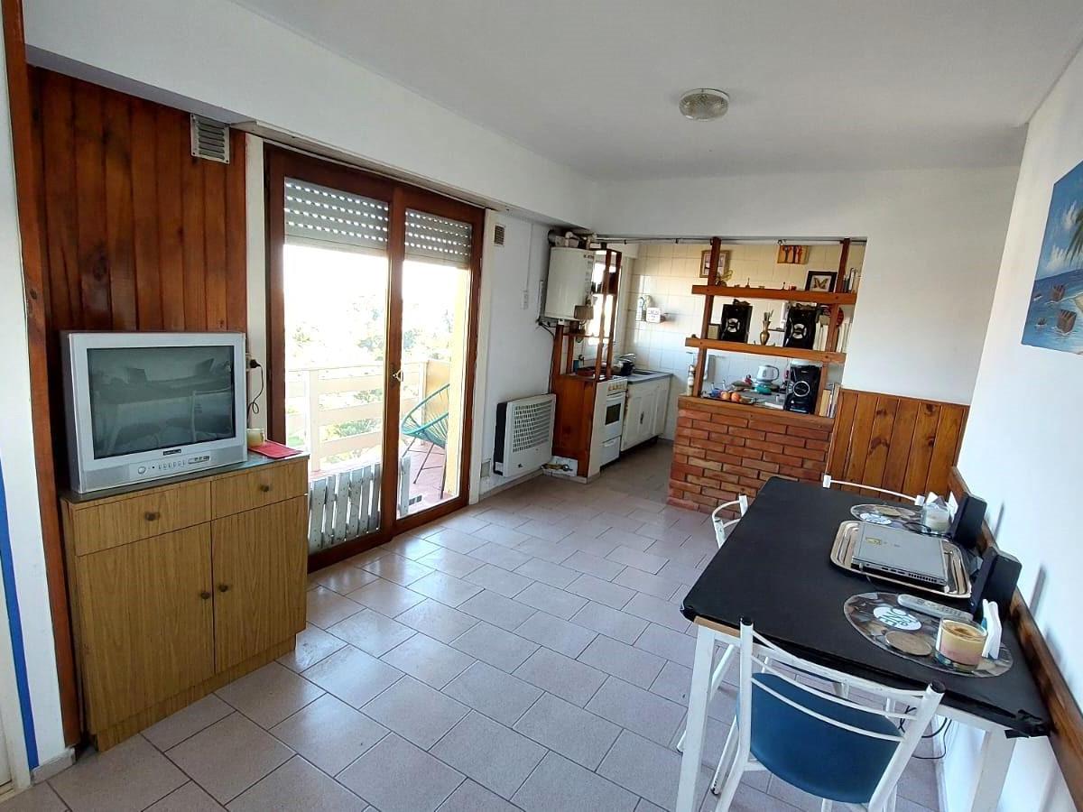 Foto de Departamento - Venta - Villa Gesell - 3 Ambientes - Gas Natural, imagen 2