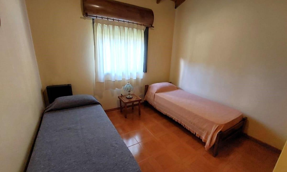 Foto de Casa (en PH) - Venta - Villa Gesell - 4 Ambientes - Gas Natural, imagen 3