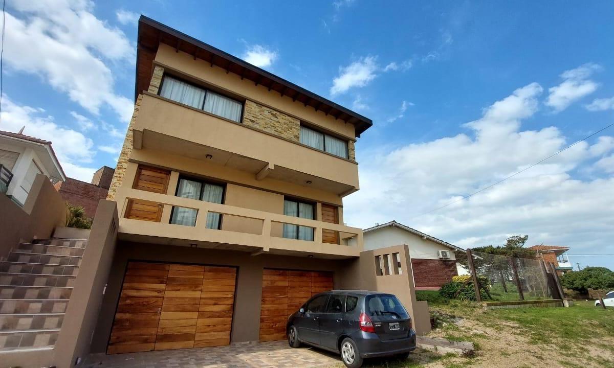 Dúplex - Venta - Villa Gesell - 3 Ambientes - Garage - 100 mts del Mar