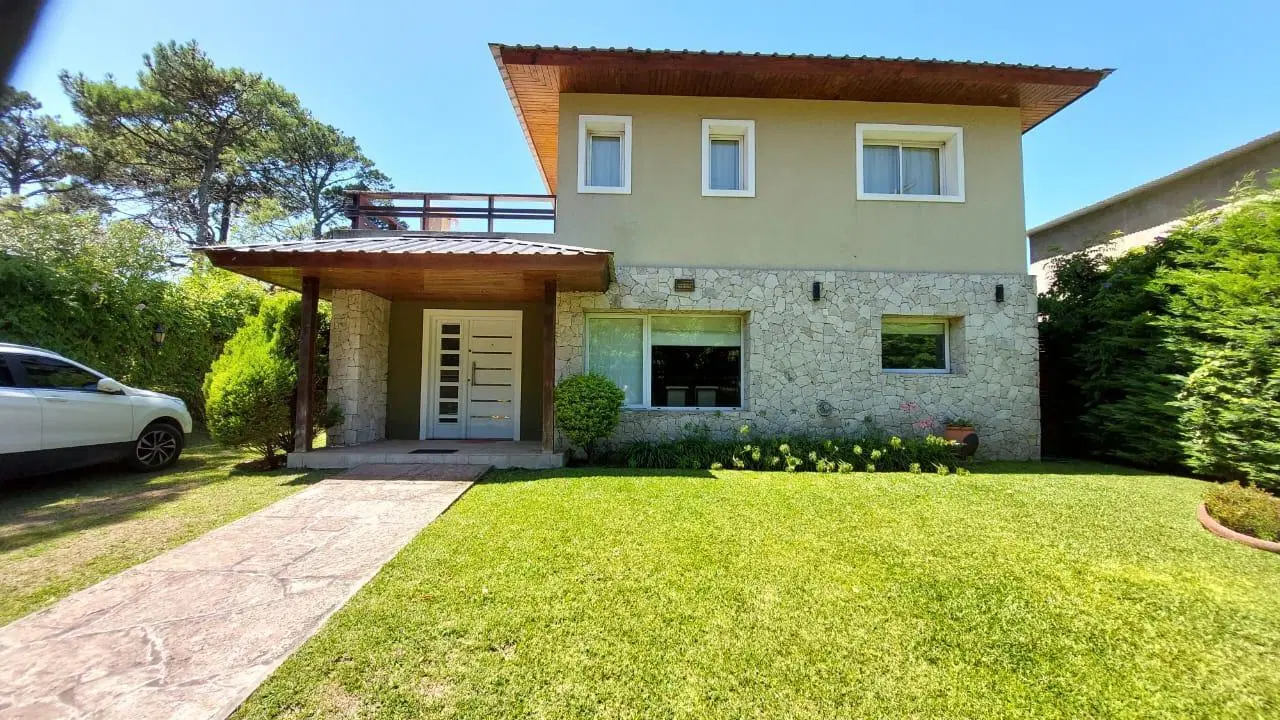 Casa - Venta - Villa Gesell - 4 Ambientes - Gas Natural. 5