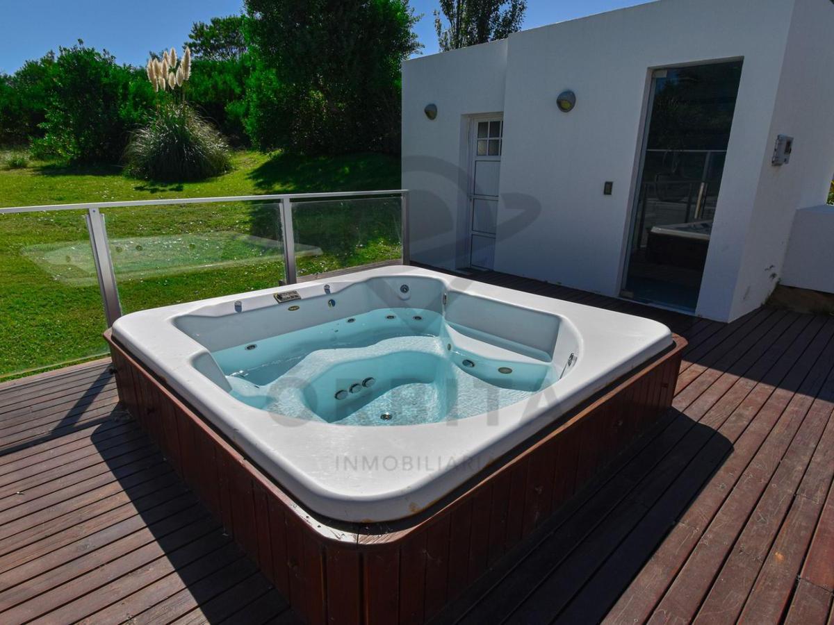Casa en Venta en Costa Esmeralda, Residencial 1 5