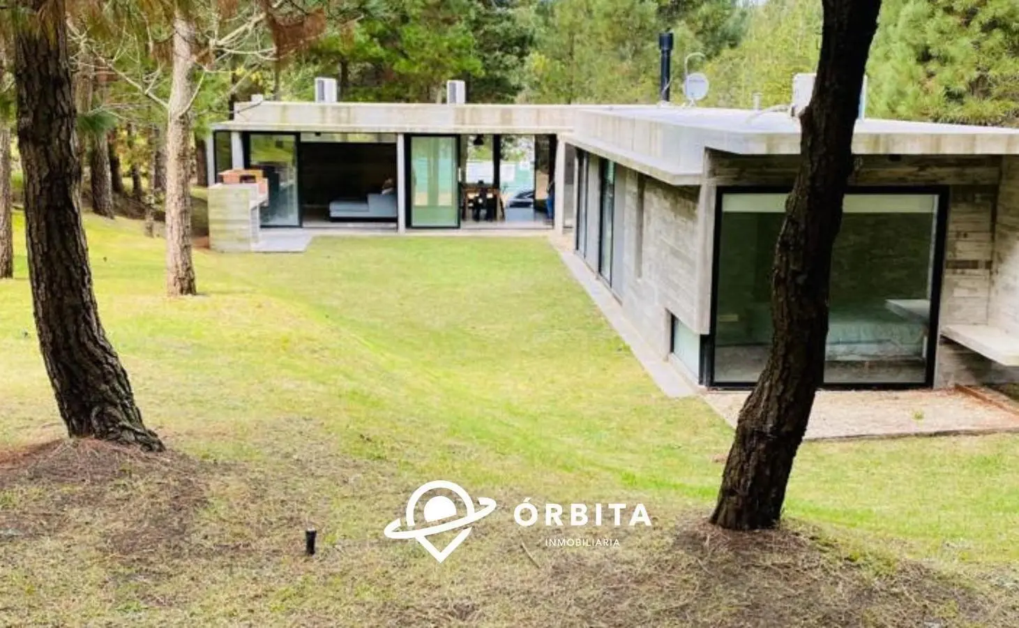 Casa en venta en Costa Esmeralda, Barrio Ecuestre 1