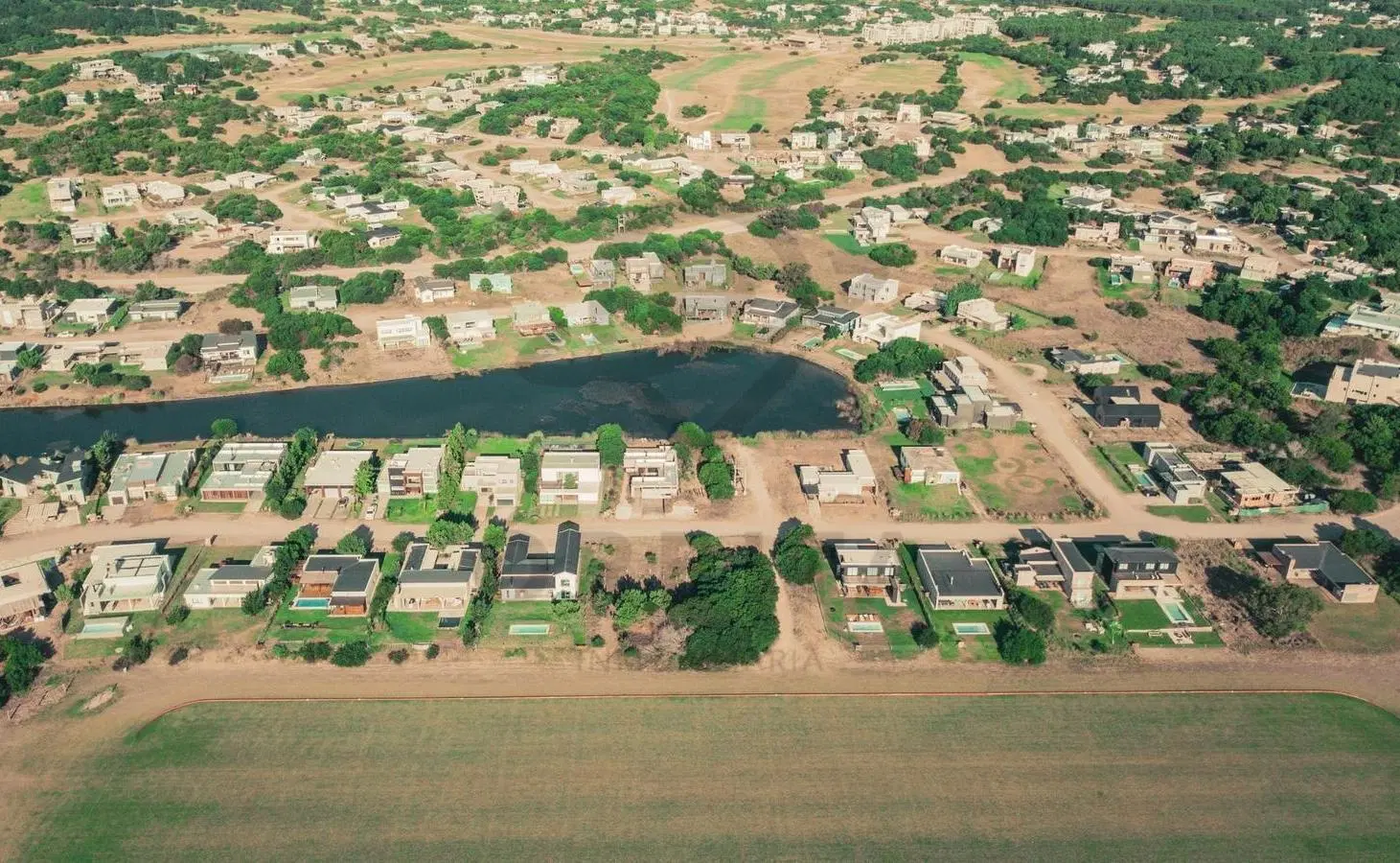 Lote en venta en Costa Esmeralda, Barrio Residencial 1 3