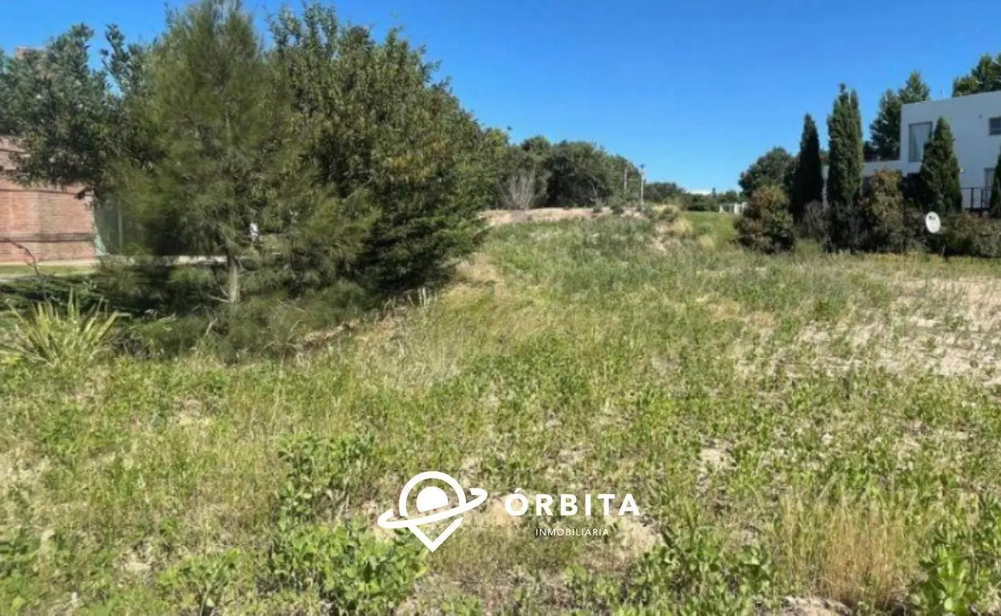 Lote en venta en Costa Esmeralda, Barrio Residencial 1 8