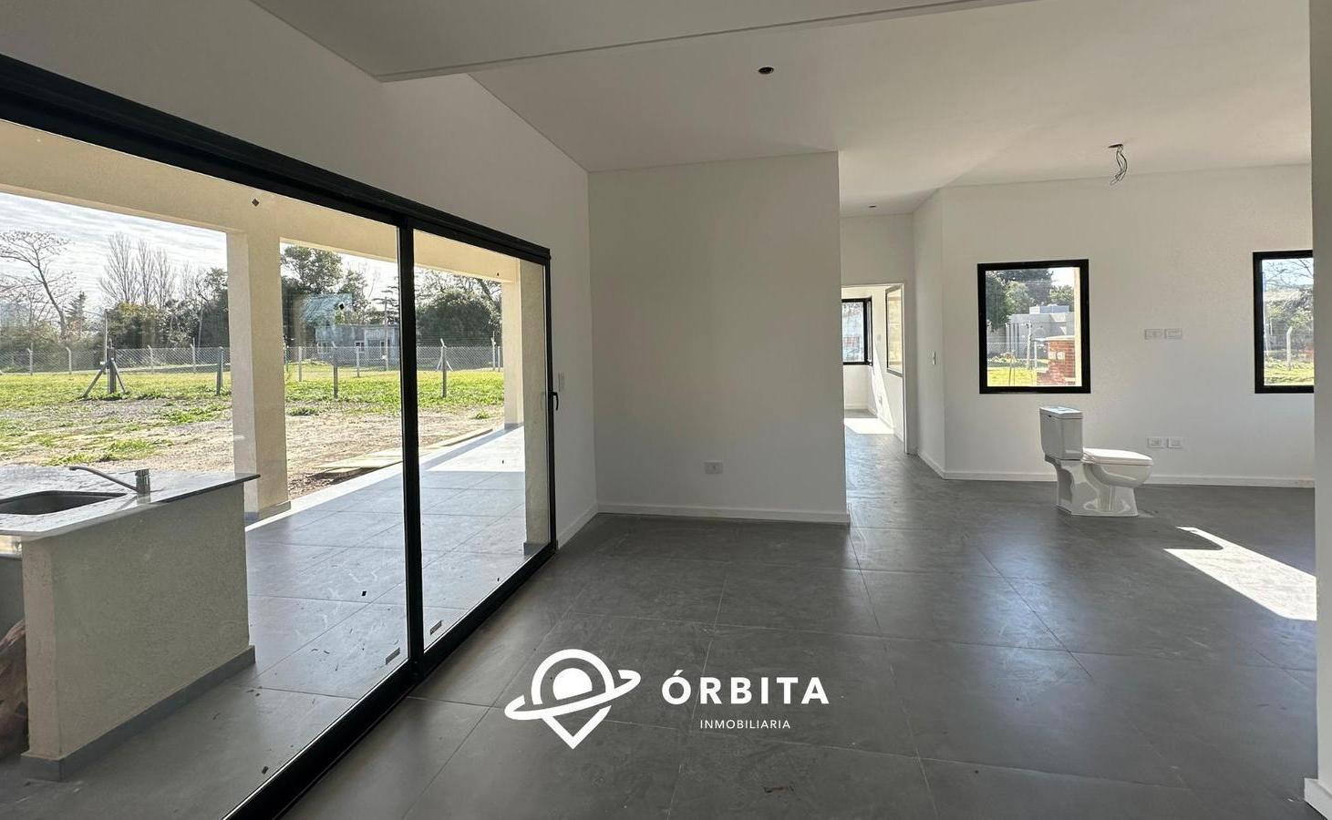 Casa en venta en Barrio Santa Elisa, Pilar del Este