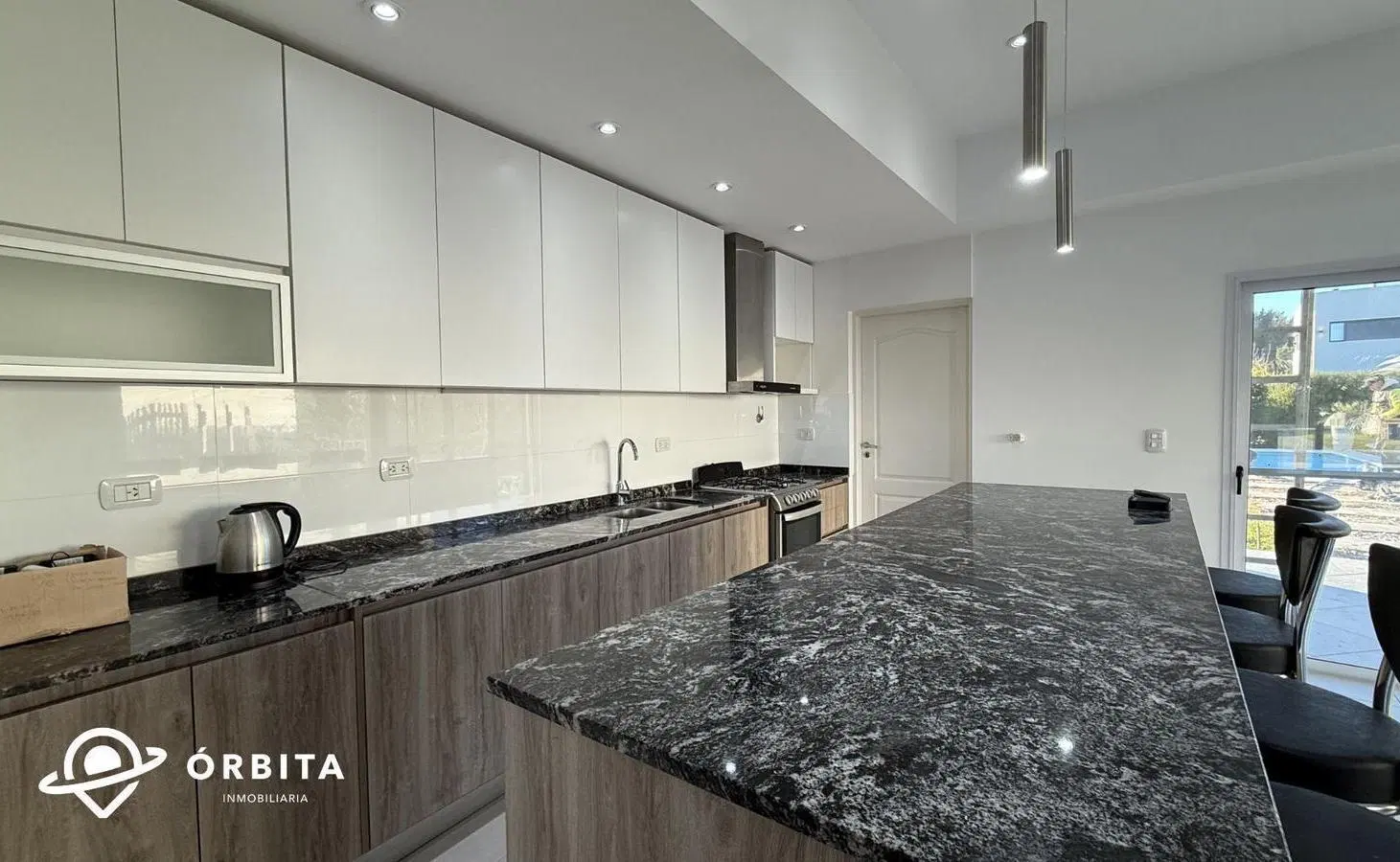 Venta Casa en Canning 3