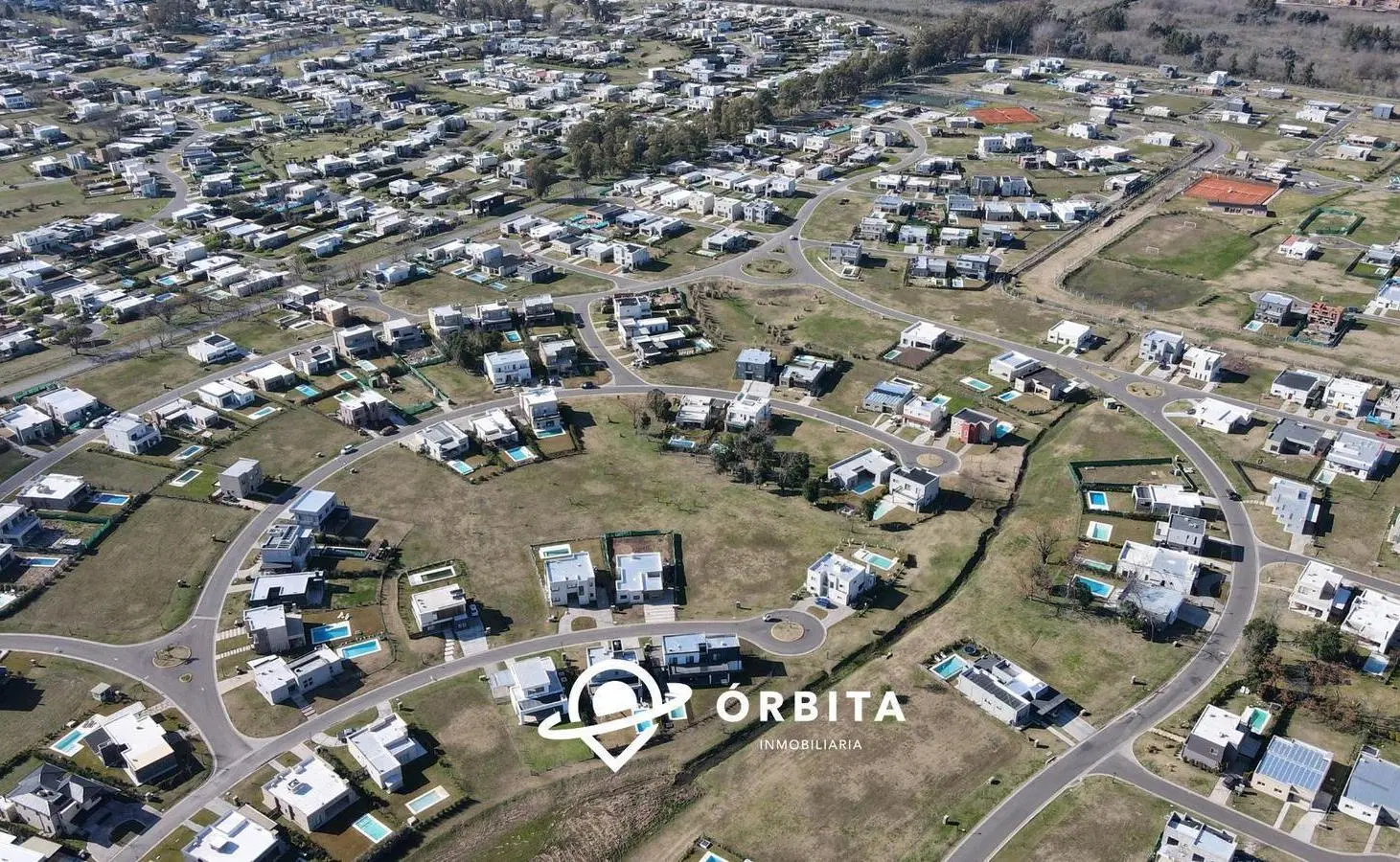 Lote en venta en Barrio Santa Lucía, Pilar del Este, al verde 2