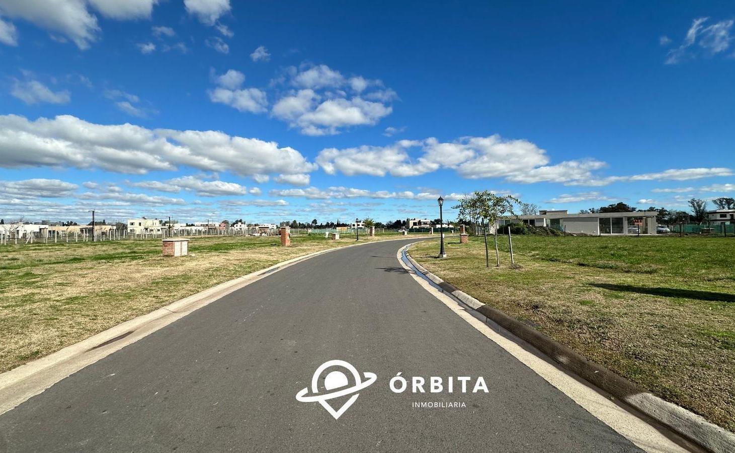 Foto de Lote en venta en Barrio Santa Sofia en Pilar del Este, central al barrio, imagen 2