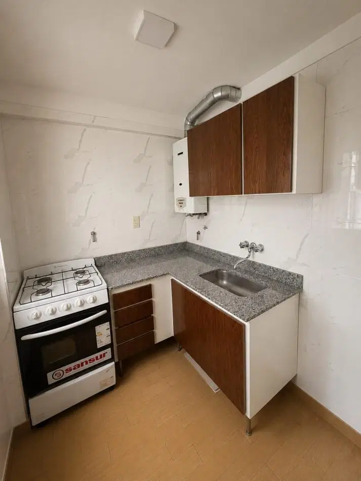ALQUILER MONOAMBIENTE 35 MTR2 - ZONA CENTRO 3