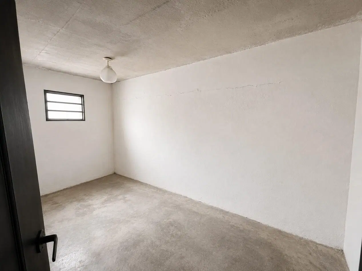 GALPON EN VENTA o ALQUILER 300 MTR2 5