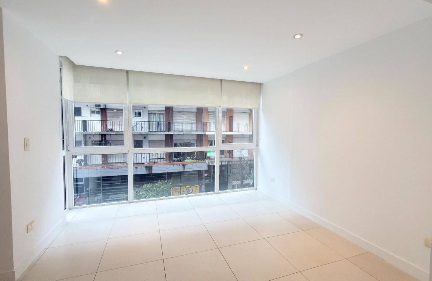 Foto de ALQUILER 24 MESES | SEMIPISO 3 AMBIENTES SIN MUEBLES | ZONA SHOPPING, imagen 2