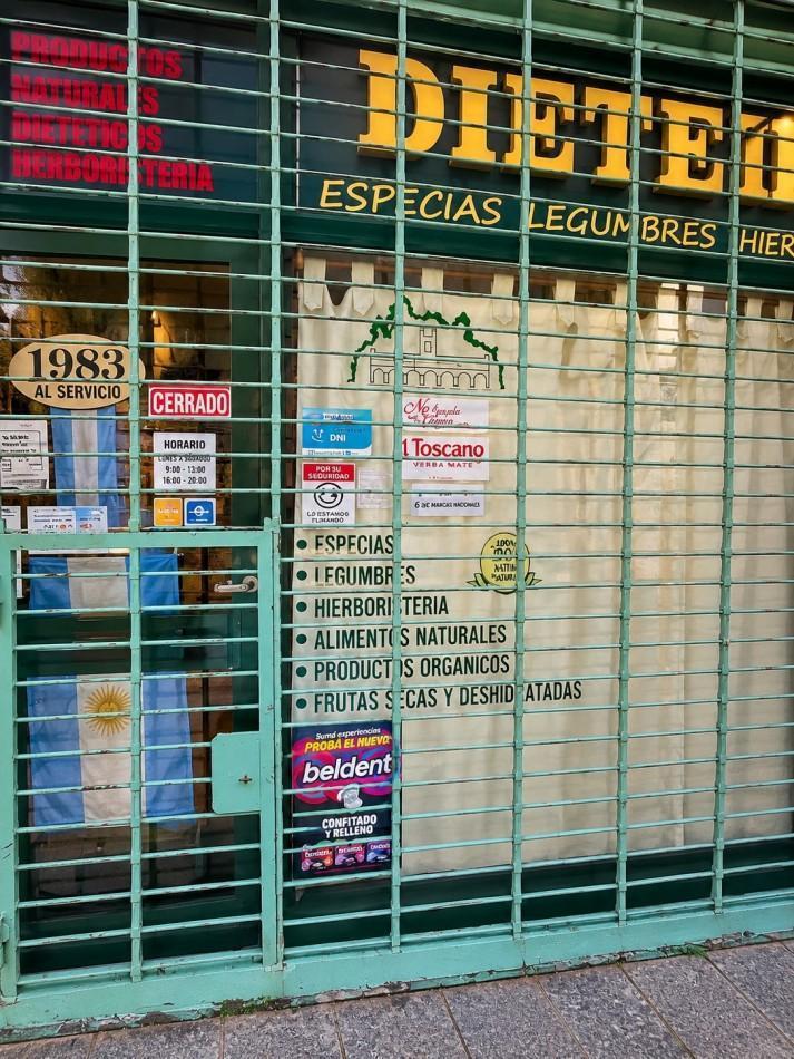 Foto de LOCAL COMERCIAL EN ALQUILER - ALBERTI AL 1900, imagen 3
