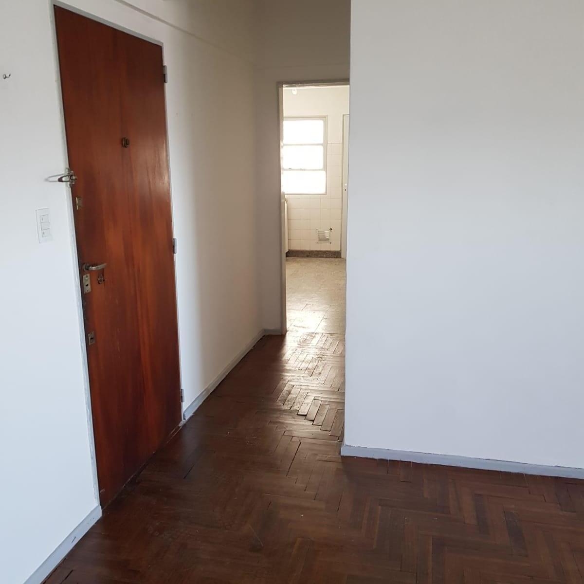4 Amb Muy Luminoso con Cochera Piso Alto 2