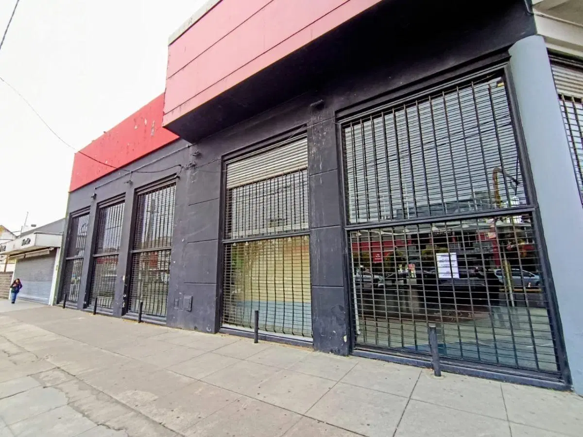 LOCAL COMERCIAL 683 M2 - AV. JUAN B JUSTO ESQUINA GUEMES – U$S 6.500.- 3