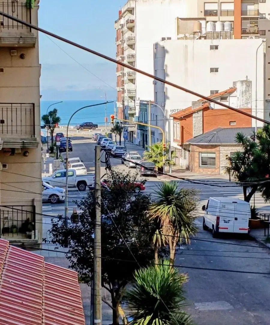 1 AMB AMPLIO CON BALCON Y COCHERA - A UNA CUADRA DE LA PLAYA - VISTA AL MAR 4