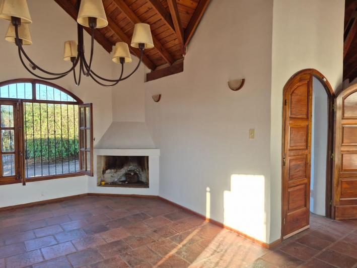 ALQUILER VILLA ALLENDE GOLF CASA CUATRO DORMITORIOS PILETA PARQUE 5