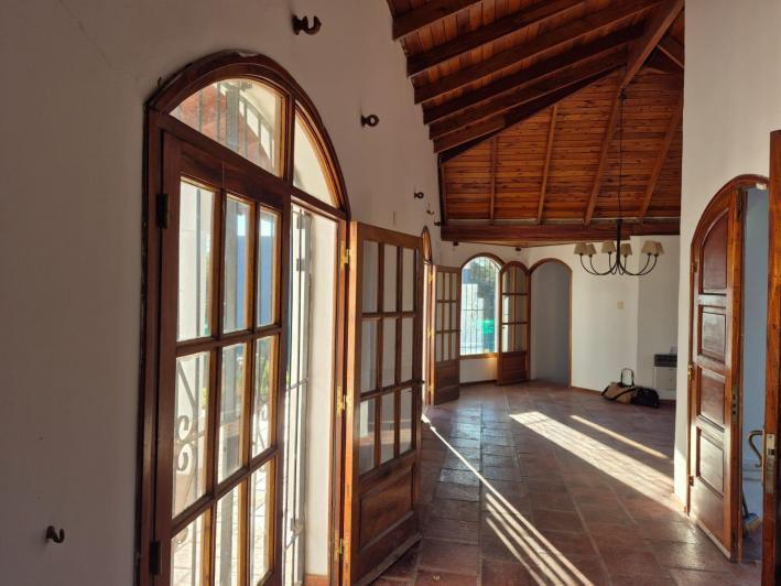 ALQUILER VILLA ALLENDE GOLF CASA CUATRO DORMITORIOS PILETA PARQUE 2