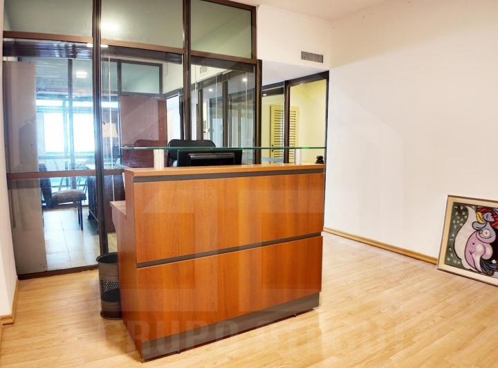 RECICLADA. 75 MTS. OPORTUNIDAD.OFICINA SUPER LUMINOSA. GRAN VISTA ABIERTA
