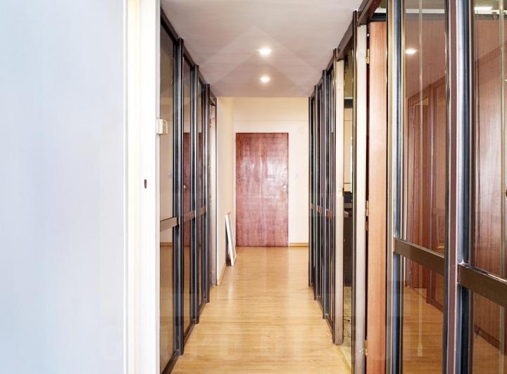 RECICLADA. 75 MTS. OPORTUNIDAD.OFICINA SUPER LUMINOSA. GRAN VISTA ABIERTA