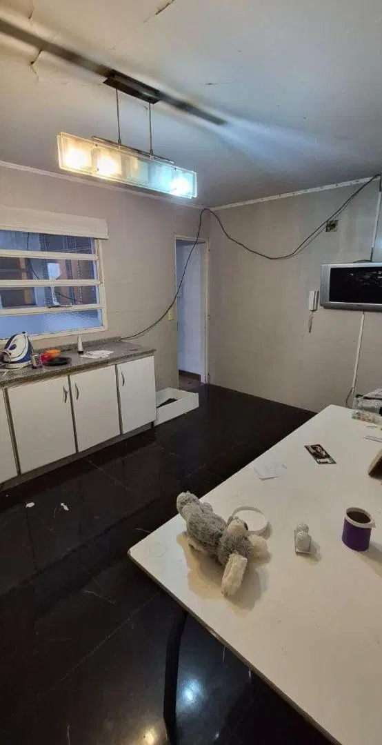OPORTUNIDAD. Recoleta. Austria y Las Heras. A remodelar. 142 mts con cochera y amplio balcon 4