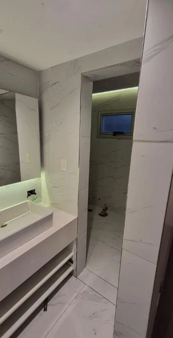 OPORTUNIDAD. Recoleta. Austria y Las Heras. A remodelar. 142 mts con cochera y amplio balcon 1
