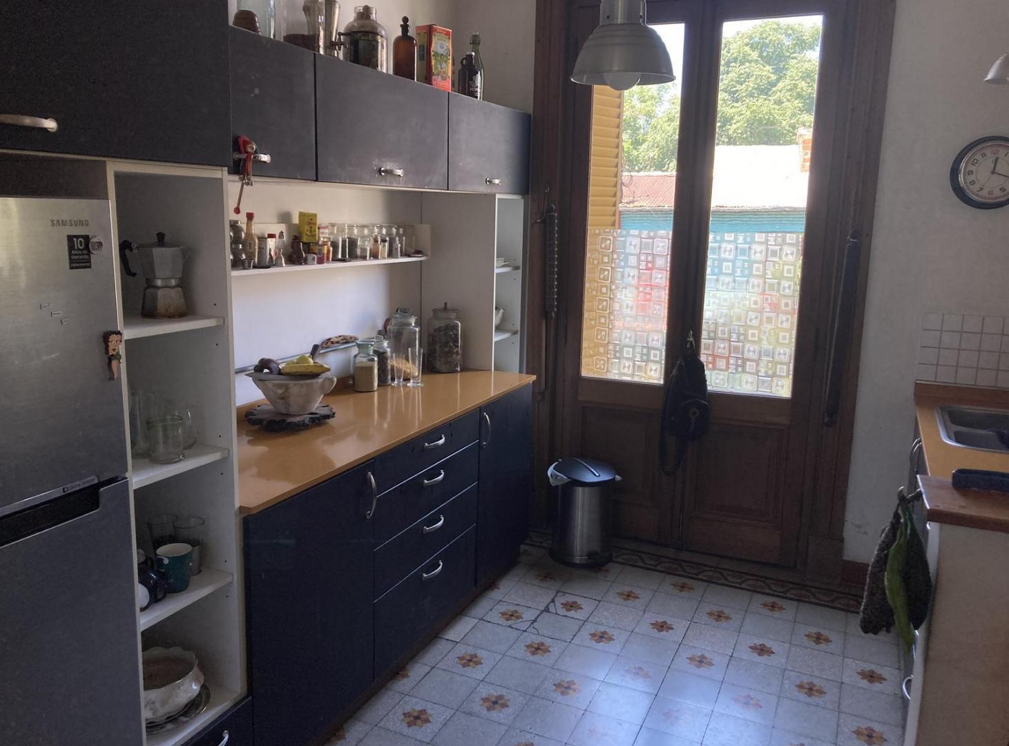 Foto de Venta en bloque de 3 propiedades a pasos de Casa Foa, Olavarria 900, La, imagen 2
