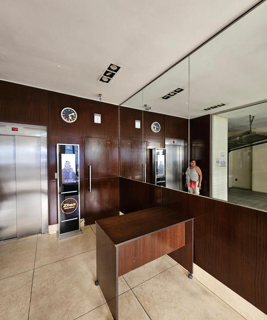 Hermoso monoambiente con piscina y laundry en Recoleta