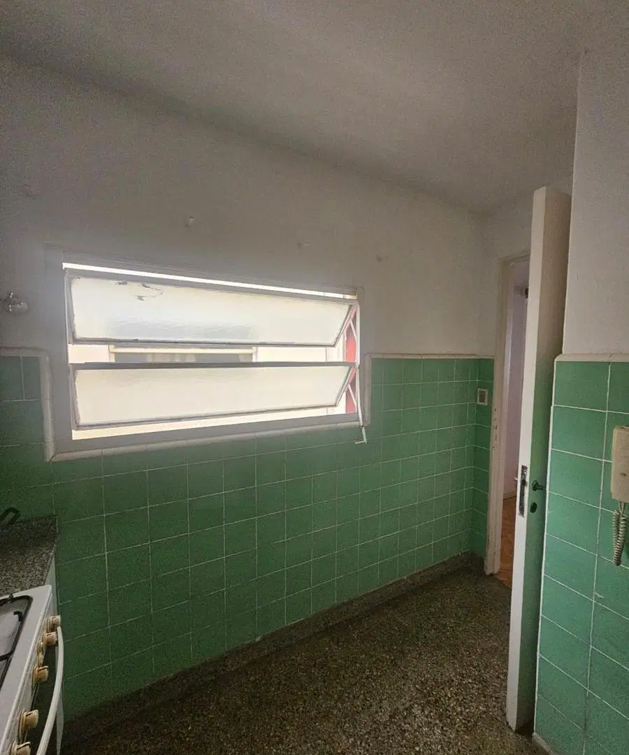 monoambiente con balcón francés en Colegiales 4