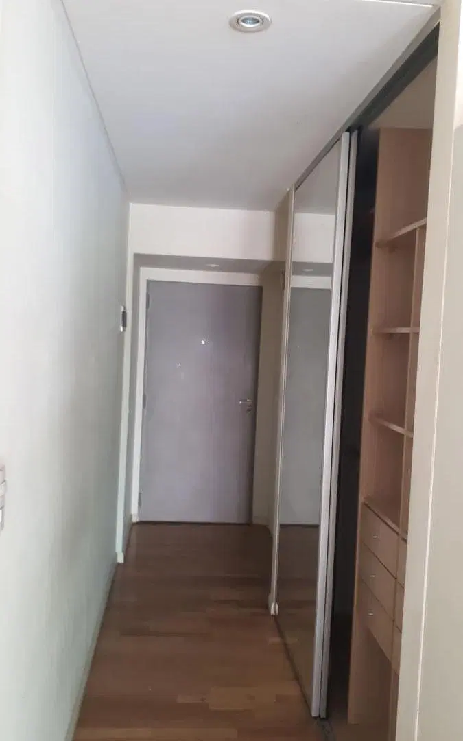 departamento monoambiente, luminoso, con balcón en Coghlan 4