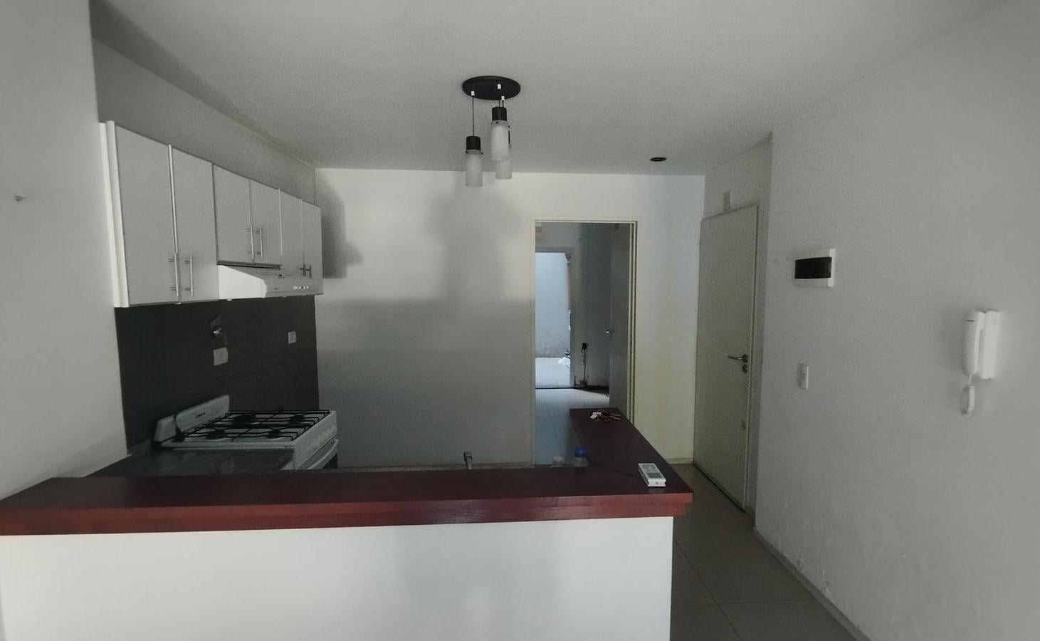 2 ambientes con cochera y balcón al frente, Cochabamba 3900, Boedo